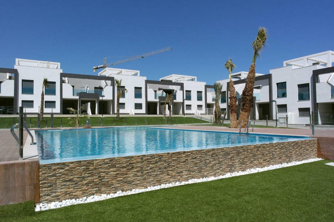 טורבייחה Oasis Beach IX מראה חיצוני תמונה